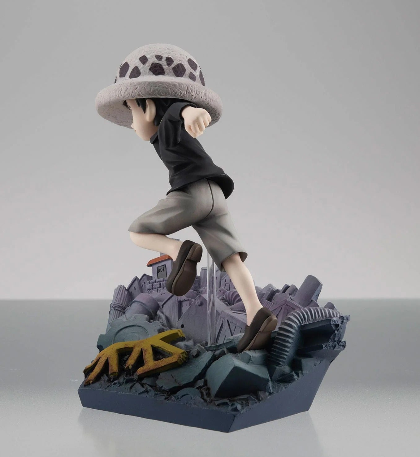 Figurine One Piece - Trafalgar Law RUN! RUN! RUN! G.E.M Megahouse