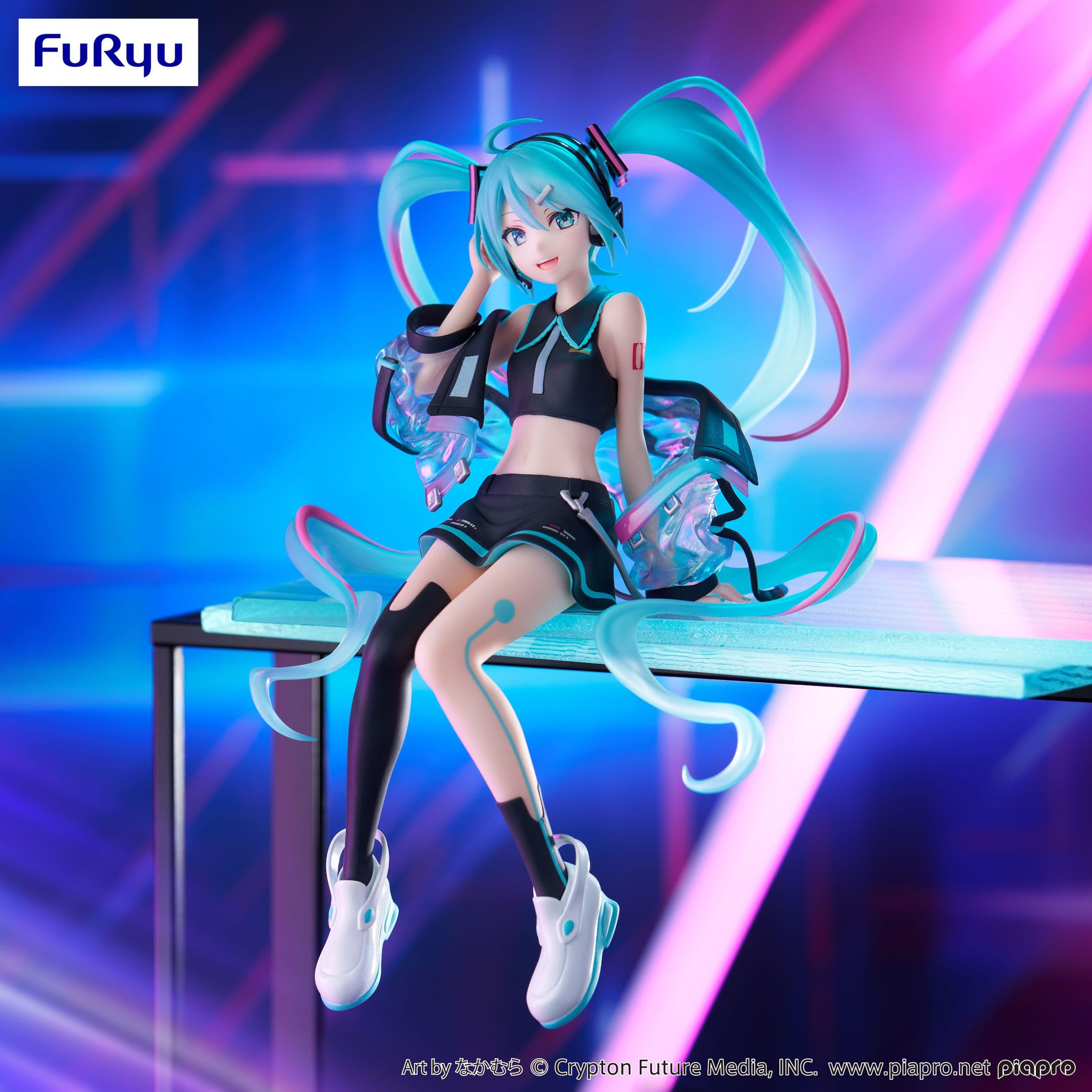 Figurine Miku 14 Cm – PVC Assise, Pose Scène Avec Micro, Décoration Bureau Et Collection Anime