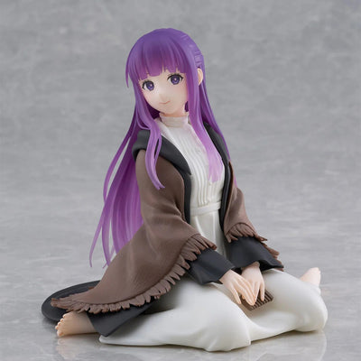 Fern Frieren figurine desktop cute