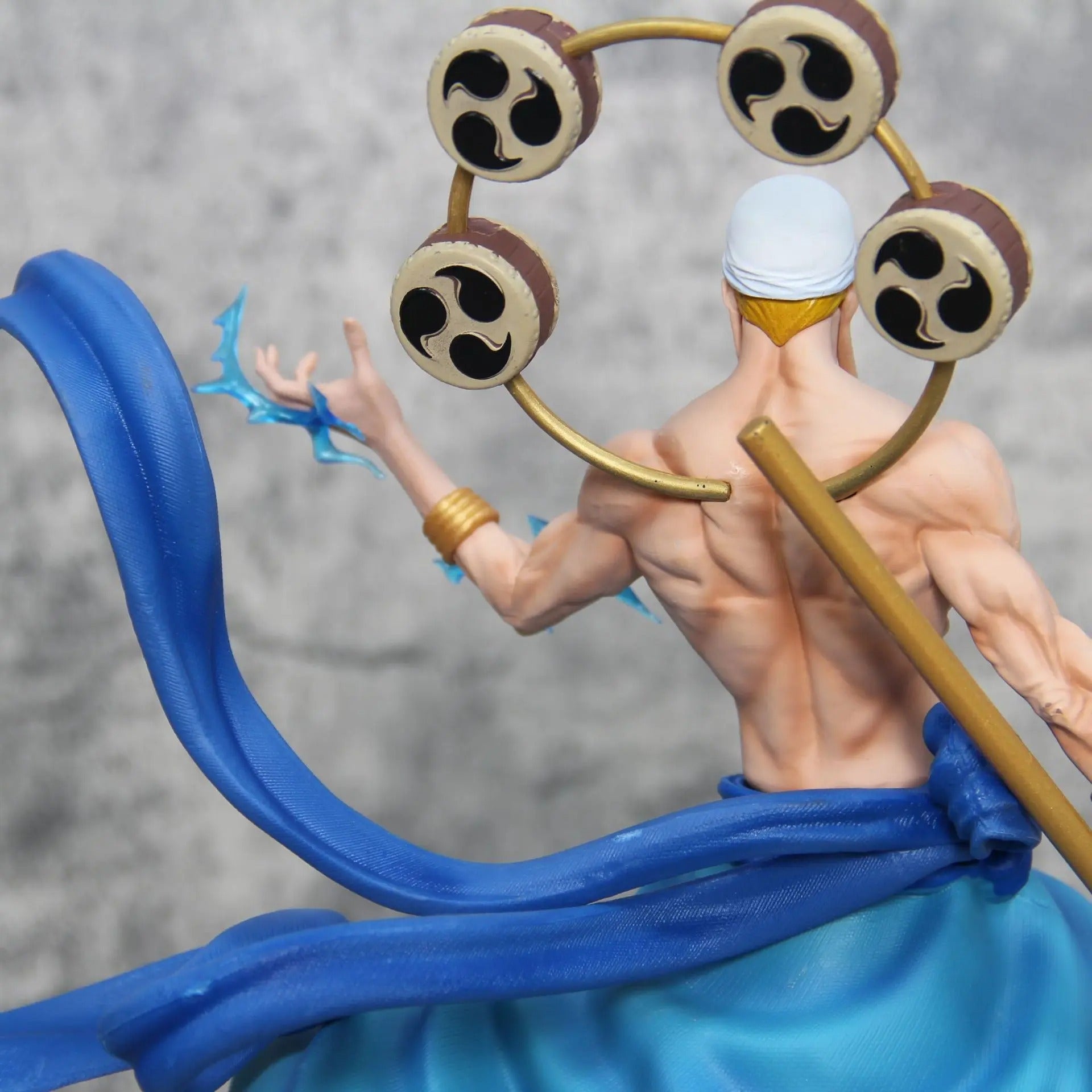 figurine baton dos ener detail figure 