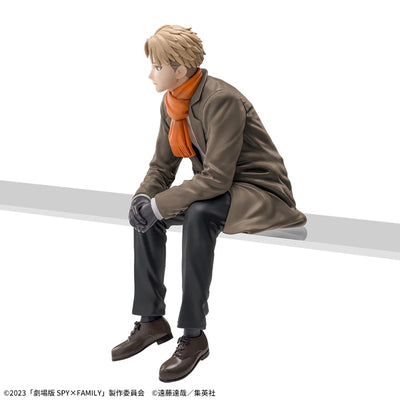Figurine Loid Forger echarpe orange