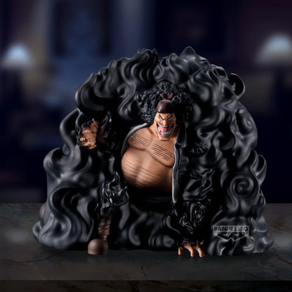 Figurine One Piece - Marshall D. Teach Tirelire FigLife Black Hole!