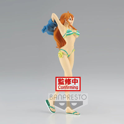 One Piece Nami figurine girls on vacation