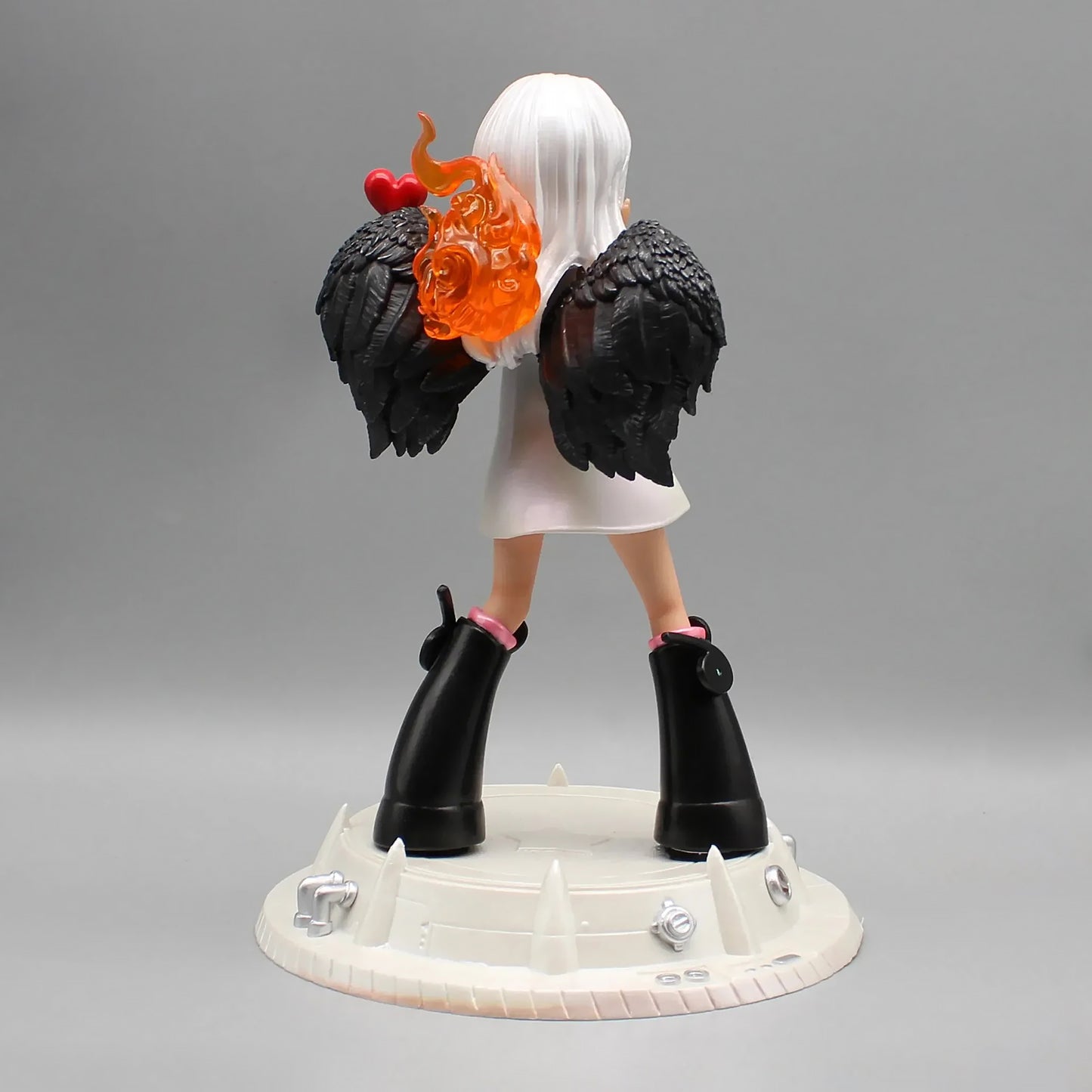 figurine boa hancock seraphim