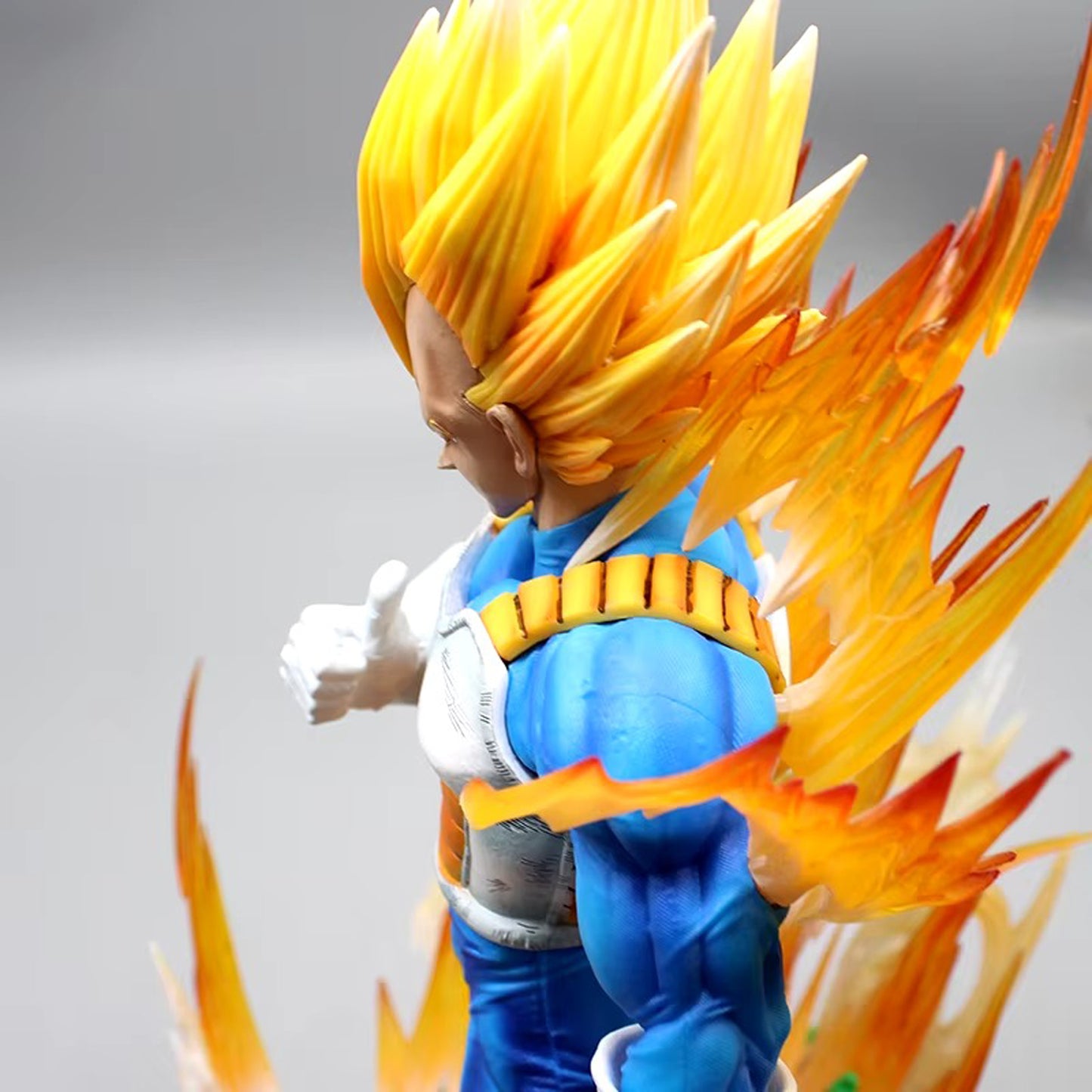 Figurine Dragon Ball - Vegeta Super Saiyan Aura 36 cm